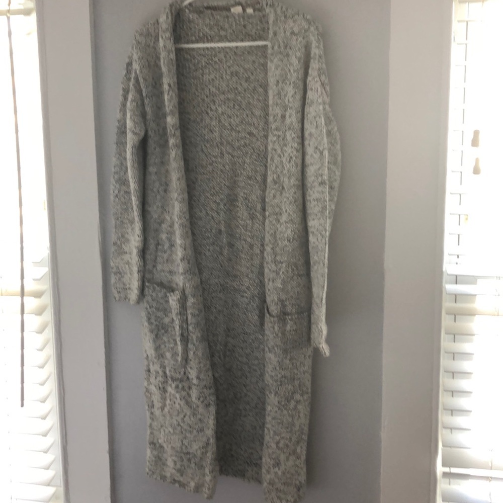 Gap knit sweater